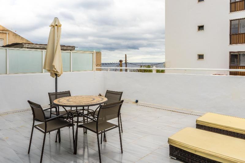 Apartamentos Cel Blau Санта-Эулалия-дель-Рио Номер фото